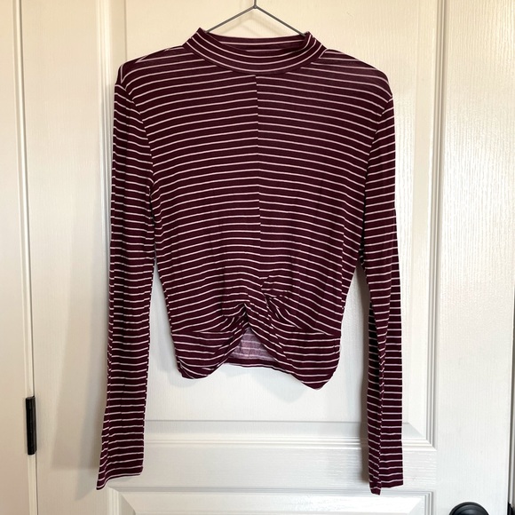 ๐ Maroon Long Sleeve - Picture 1 of 2
